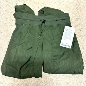 Lululemon dance studio mid-rise jogger full length. size 4 dark olive. New
